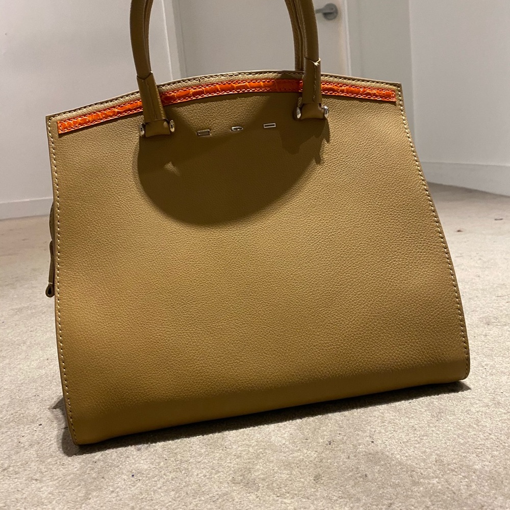 VBH handbag - Picture 4 of 9